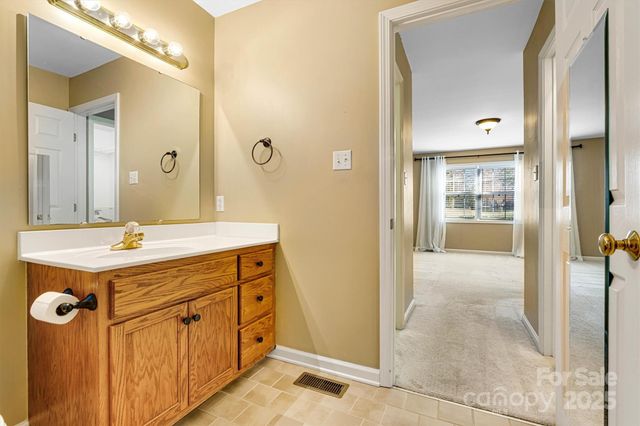 3485 Overbrook Drive, Conover, NC 28613