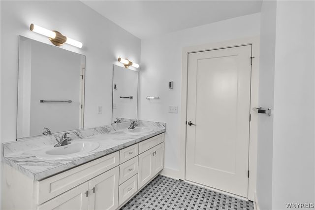 258 Whitney Place, Buffalo, NY 14201