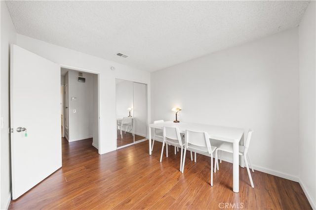 18 town and country Road, Pomona, CA 91766
