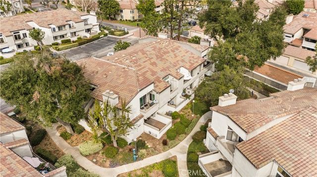 18 town and country Road, Pomona, CA 91766