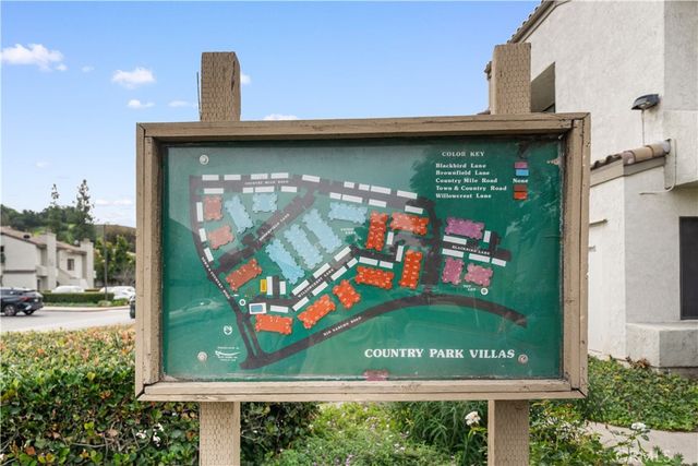 18 town and country Road, Pomona, CA 91766