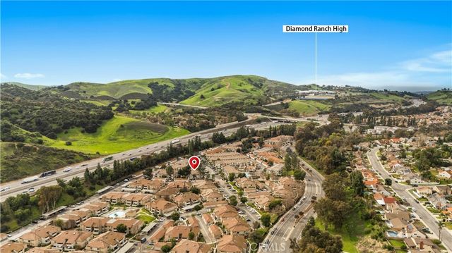 18 town and country Road, Pomona, CA 91766