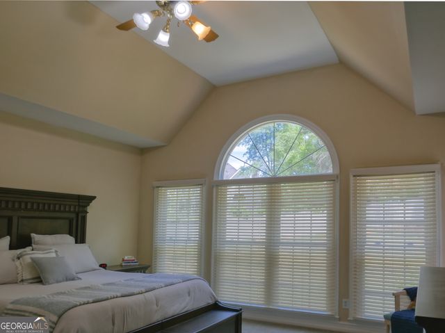 216 Montrose Drive, Mcdonough, GA 30253