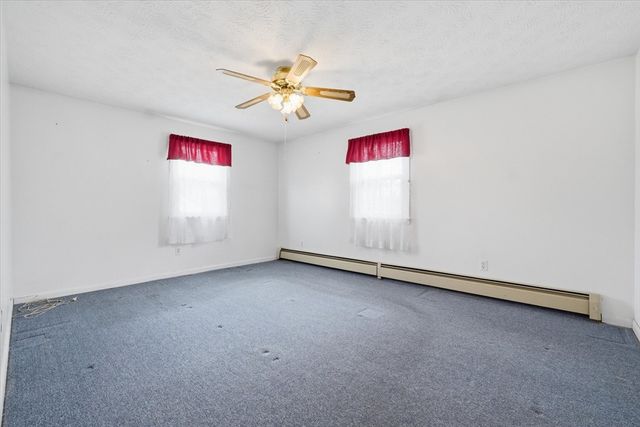 21 Newhill Rd, Methuen, MA 01844