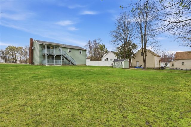 21 Newhill Rd, Methuen, MA 01844