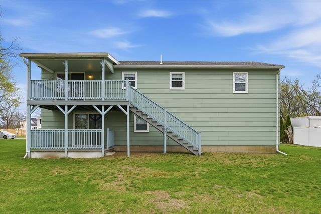 21 Newhill Rd, Methuen, MA 01844