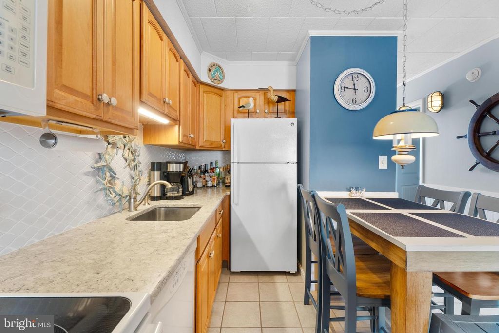 Image 14 of property listing at 745 MOORING RD #202, Ocean City, MD 21842