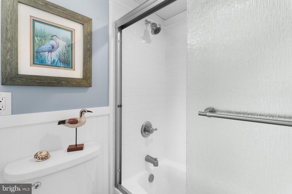Image 34 of property listing at 745 MOORING RD #202, Ocean City, MD 21842