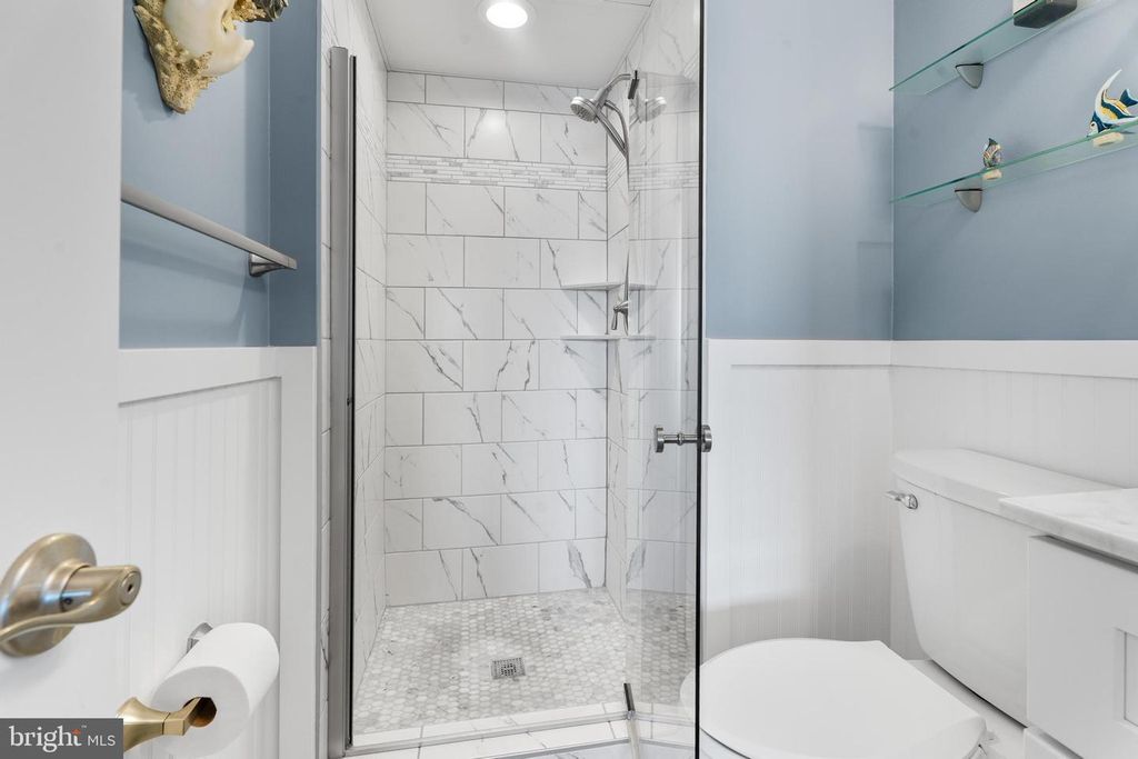 Image 43 of property listing at 745 MOORING RD #202, Ocean City, MD 21842