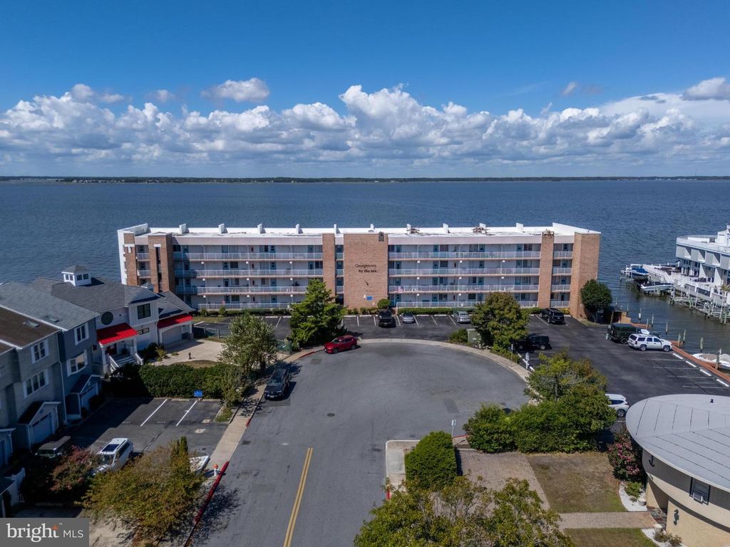 Image 6 of property listing at 745 MOORING RD #202, Ocean City, MD 21842