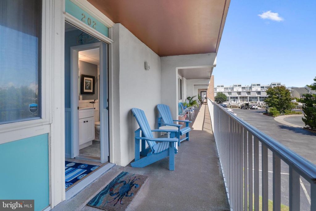 Image 7 of property listing at 745 MOORING RD #202, Ocean City, MD 21842