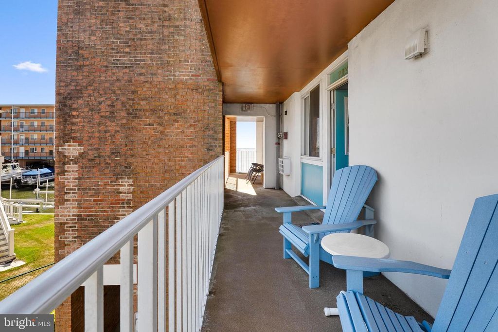 Image 8 of property listing at 745 MOORING RD #202, Ocean City, MD 21842