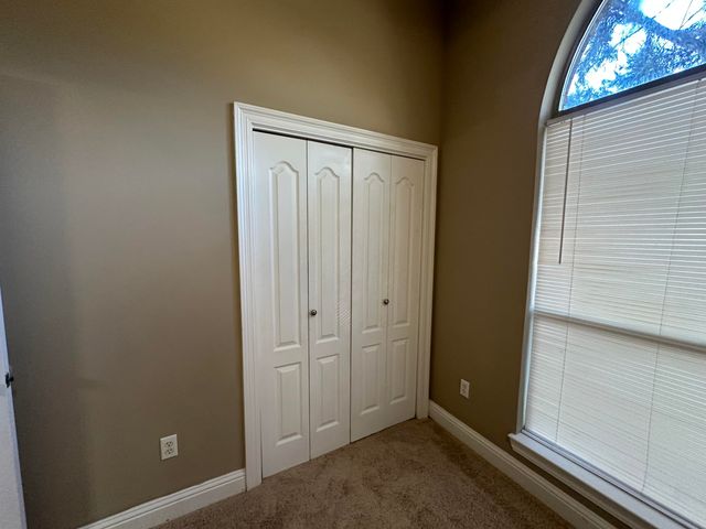 5 E Lariat, Hattiesburg, MS 39402