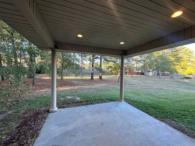 5 E Lariat, Hattiesburg, MS 39402