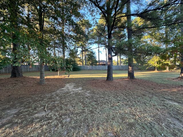 5 E Lariat, Hattiesburg, MS 39402