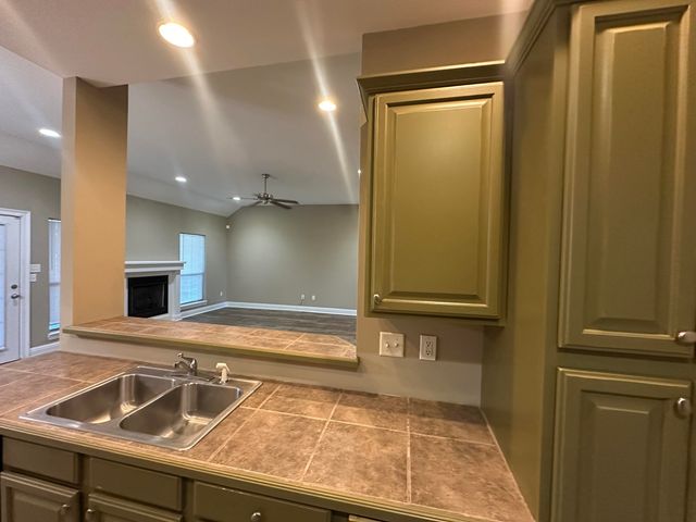 5 E Lariat, Hattiesburg, MS 39402