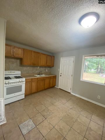 514 Hudson Circle, Cayce, SC 29033