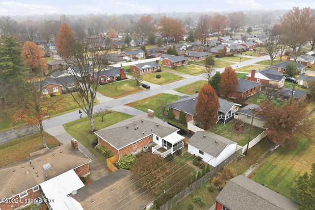 4302 Kinloch Rd, Louisville, KY 40207