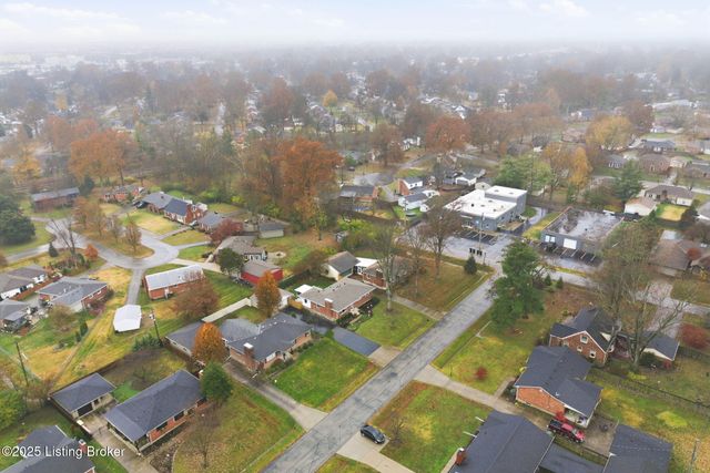 4302 Kinloch Rd, Louisville, KY 40207