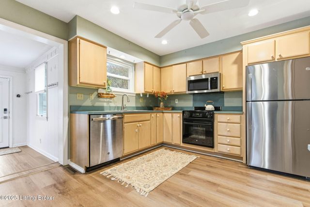 4302 Kinloch Rd, Louisville, KY 40207