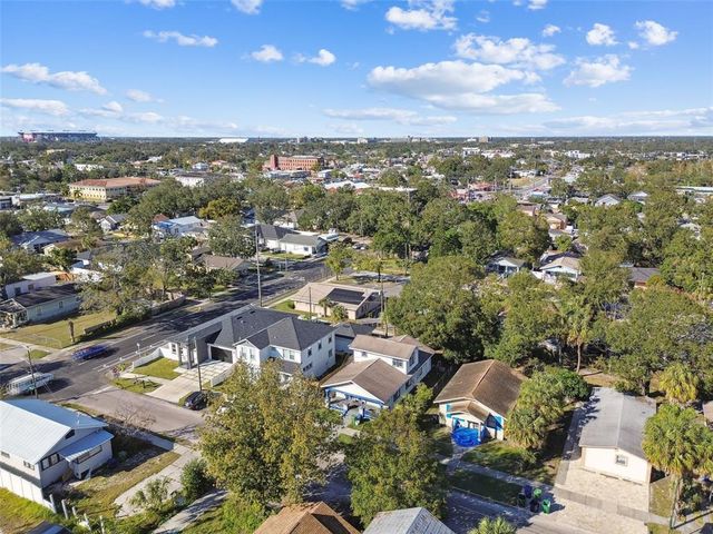 2135 W SAINT CONRAD STREET, Tampa, FL 33607