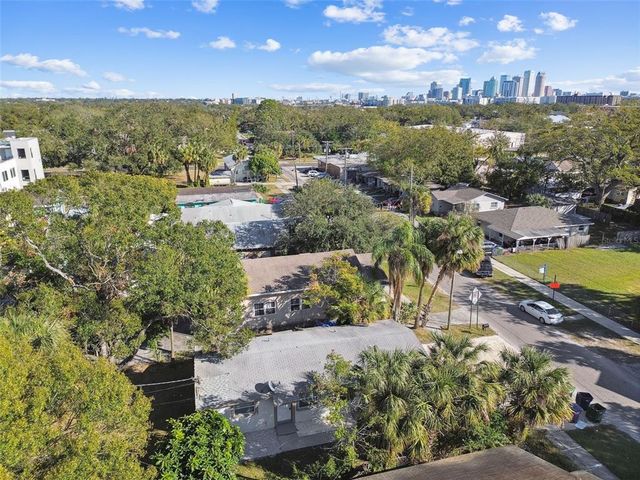2135 W SAINT CONRAD STREET, Tampa, FL 33607