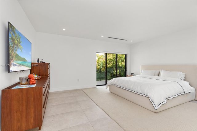 2225 SW 18th Ave, Miami, FL 33145