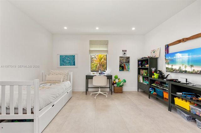 2225 SW 18th Ave, Miami, FL 33145