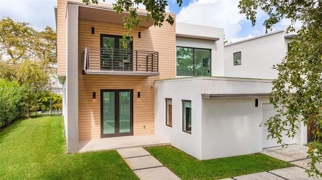 2225 SW 18th Ave, Miami, FL 33145