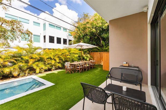 2225 SW 18th Ave, Miami, FL 33145