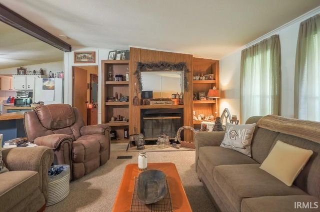 760 S 6th Street, Mitchell, IN 47446