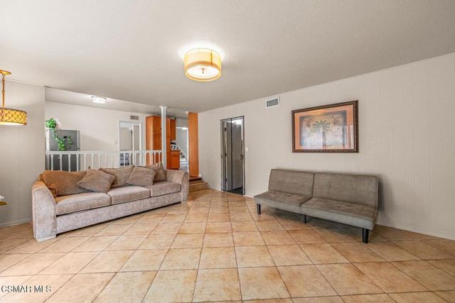 1889 Brian Court, Thousand Oaks, CA 91362