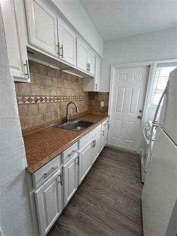 1024 Pennsylvania Ave 4, Miami Beach, FL 33139