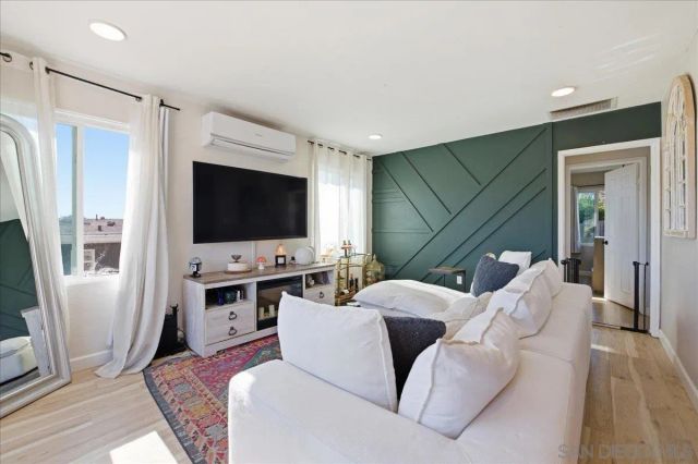 5934 Dwight, San Diego, CA 92105