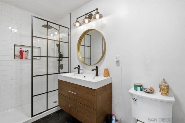 5934 Dwight, San Diego, CA 92105