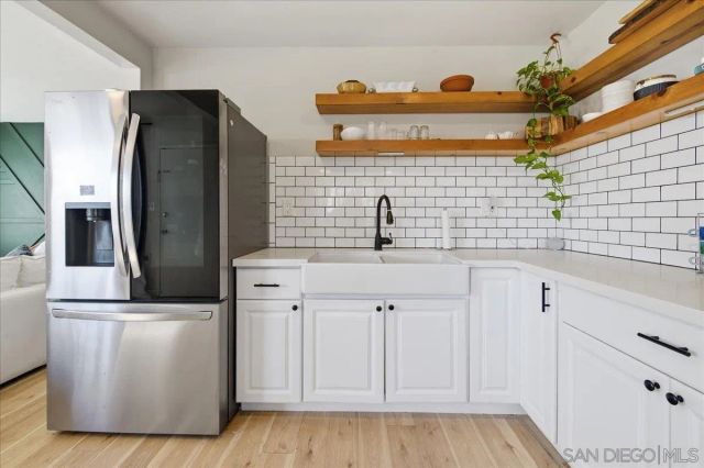 5934 Dwight, San Diego, CA 92105