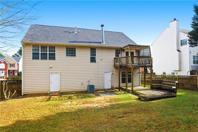 203 Chesapeake Lane, Woodstock, GA 30189