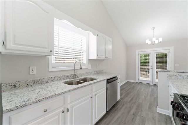 203 Chesapeake Lane, Woodstock, GA 30189