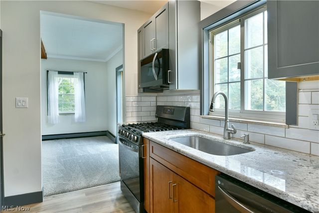 892 Yankee Run Road, Masury, OH 44438