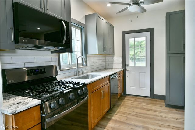 892 Yankee Run Road, Masury, OH 44438