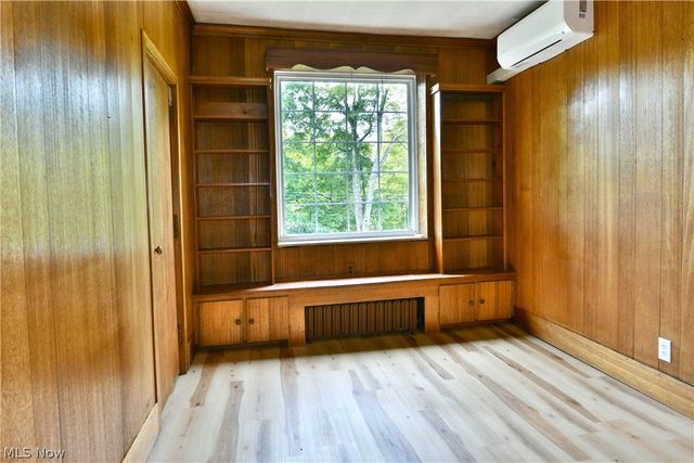 892 Yankee Run Road, Masury, OH 44438