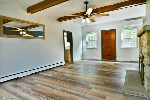 892 Yankee Run Road, Masury, OH 44438