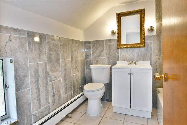 892 Yankee Run Road, Masury, OH 44438