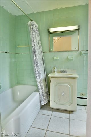 892 Yankee Run Road, Masury, OH 44438