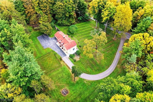 892 Yankee Run Road, Masury, OH 44438
