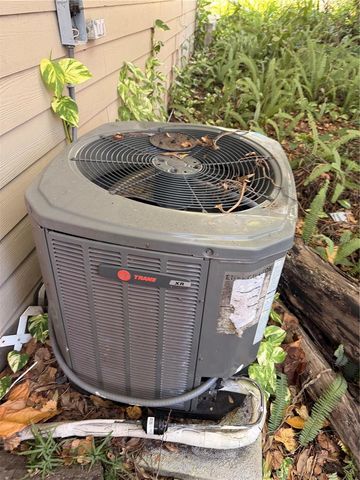 1724 E MULBERRY DRIVE, Tampa, FL 33604