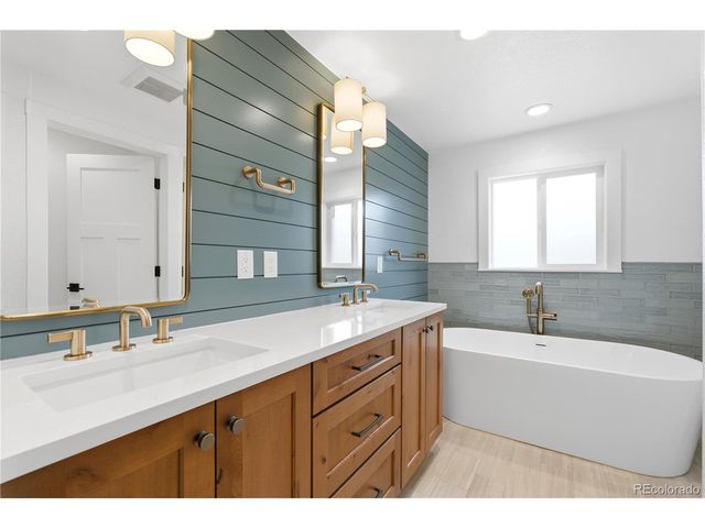 7050 S Newland Ct, Littleton, CO 80128