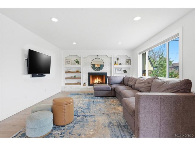 7050 S Newland Ct, Littleton, CO 80128