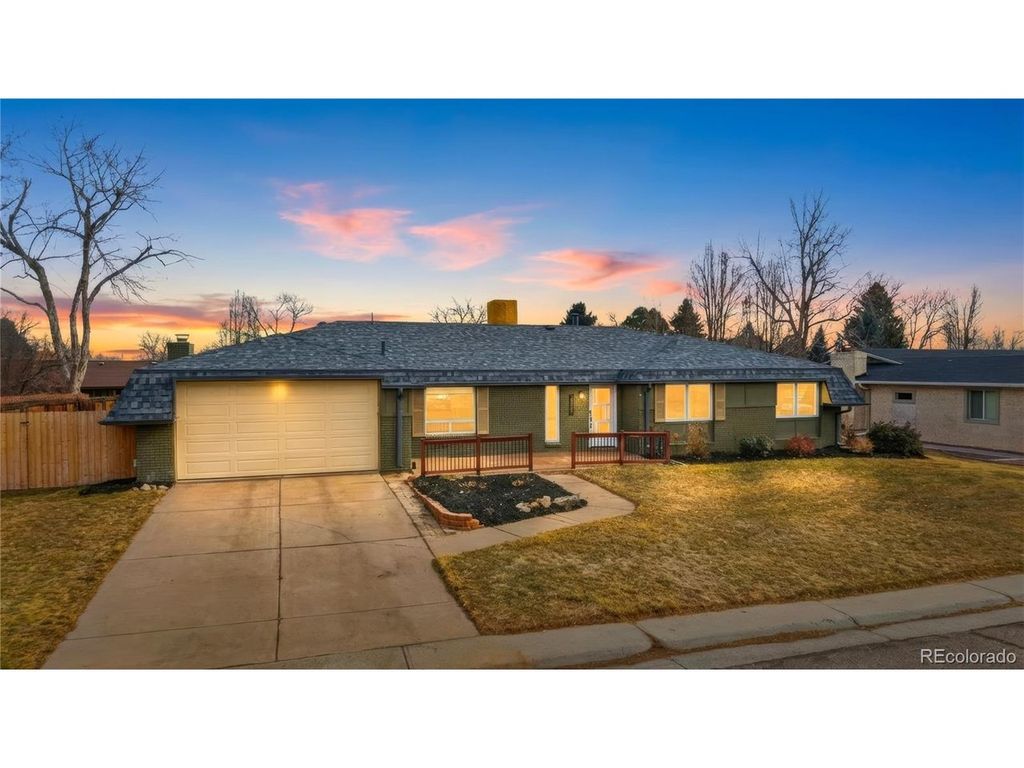 7050 S Newland Ct, Littleton, CO 80128