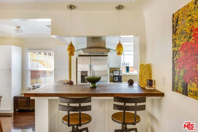 3827 Olmsted Avenue, Los Angeles, CA 90008